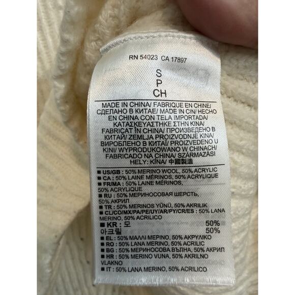 Banana Republic | Women's Italian Yarn Merino Wool Turtleneck Ribbed Sweater- S - Picture 3 of 5